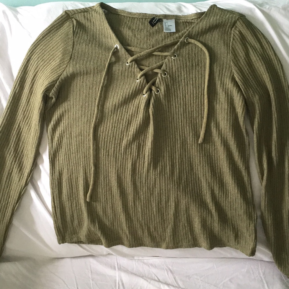 Long sleeve tie up shirt